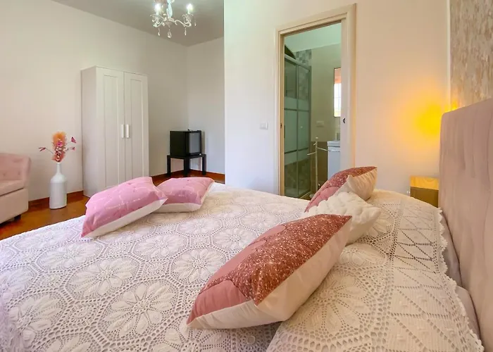 La Di Tony Panzió Colonnella